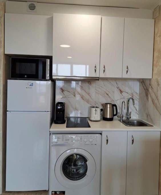 Апартаменты Cozy Studio With Sea View Бенидорм Экстерьер фото